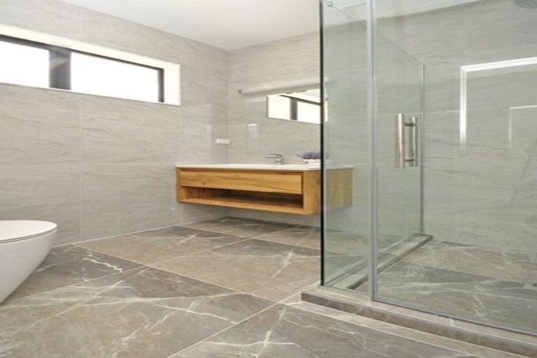 Photo of property in 93 Nobilo Road, Kumeu, 0810