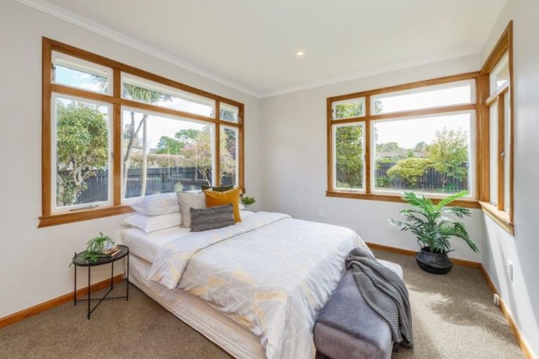 Photo of property in 74 Ihaka Street, Hokowhitu, Palmerston North, 4410