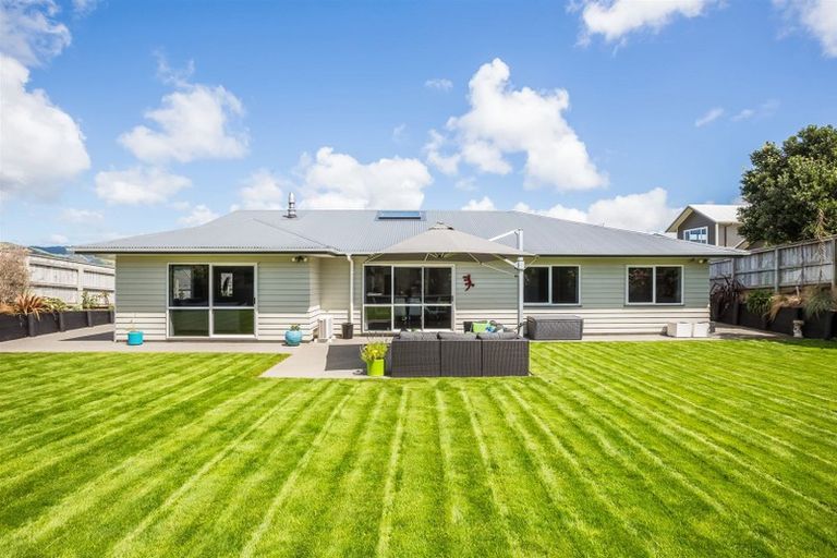 Photo of property in 7 Nelson Avenue, Aotea, Porirua, 5024