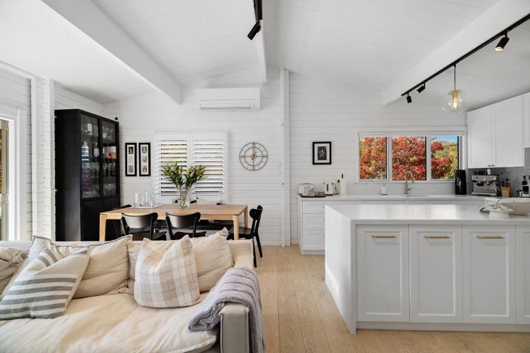 Photo of property in 13 Argyle Place, Arrowtown, 9302