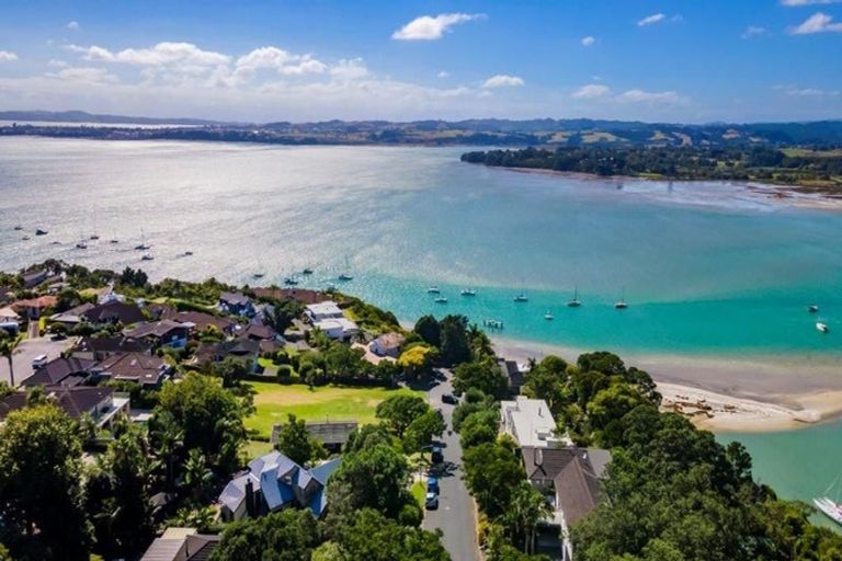 Photo of property in 193 Sandspit Road, Shelly Park, Auckland, 2014