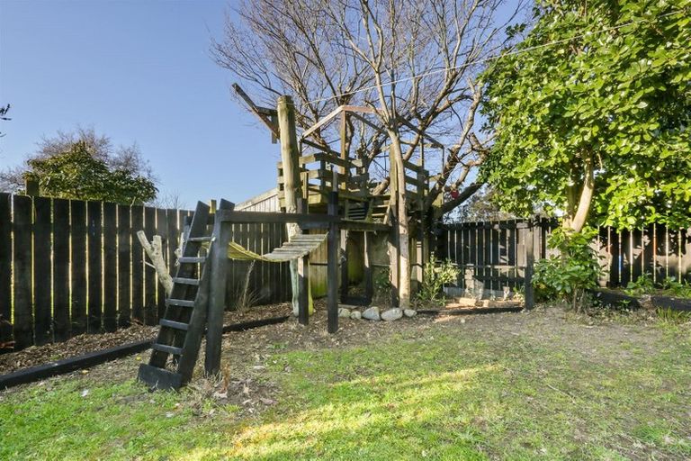 Photo of property in 21 Martin Street, Ranui, Porirua, 5024