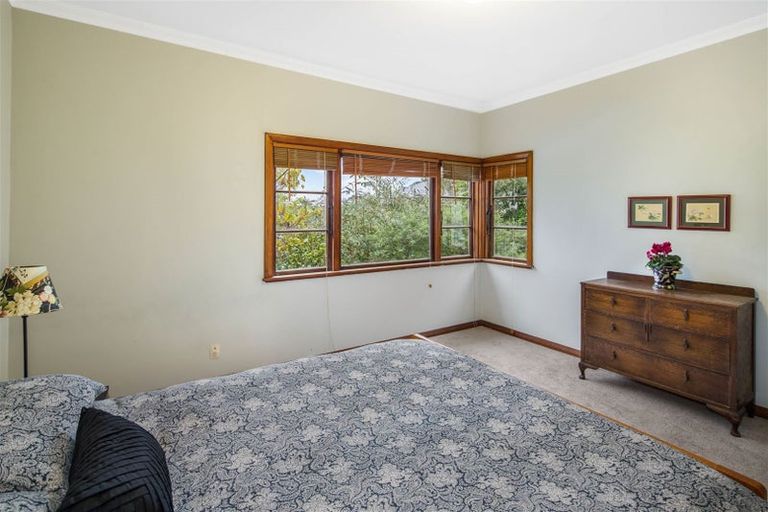 Photo of property in 122 Totara Road, Miramar, Wellington, 6022