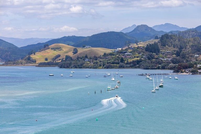 Photo of property in 160 Paku Drive, Tairua, 3508