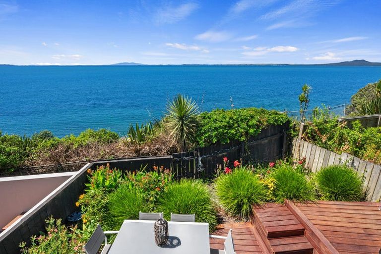 Photo of property in 1/127 Churchill Road, Rothesay Bay, Auckland, 0630