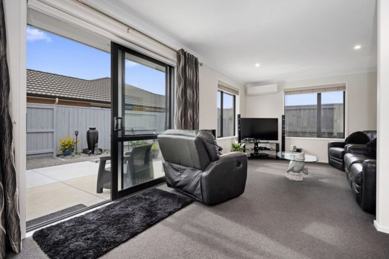 Photo of property in 12 Cupples Street, Papamoa Beach, Papamoa, 3118