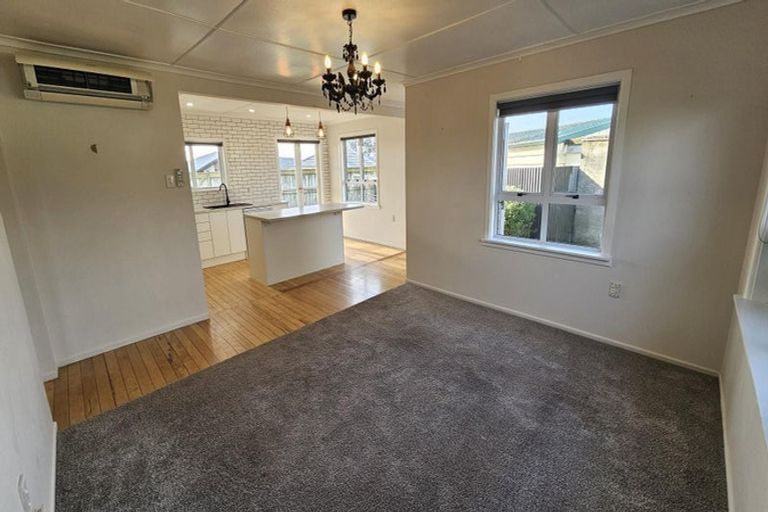 Photo of property in 1137 Devon Road, Bell Block, New Plymouth, 4373