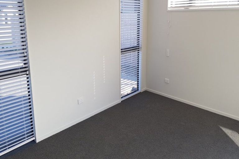 Photo of property in 23 Mcquillan Avenue, Woodend, 7610