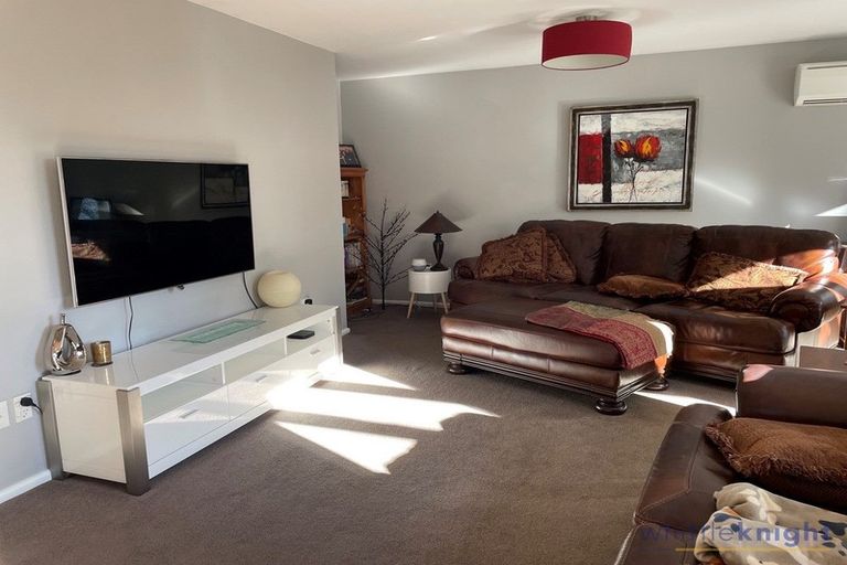 Photo of property in 11 Leander Street, Northcote, Christchurch, 8052