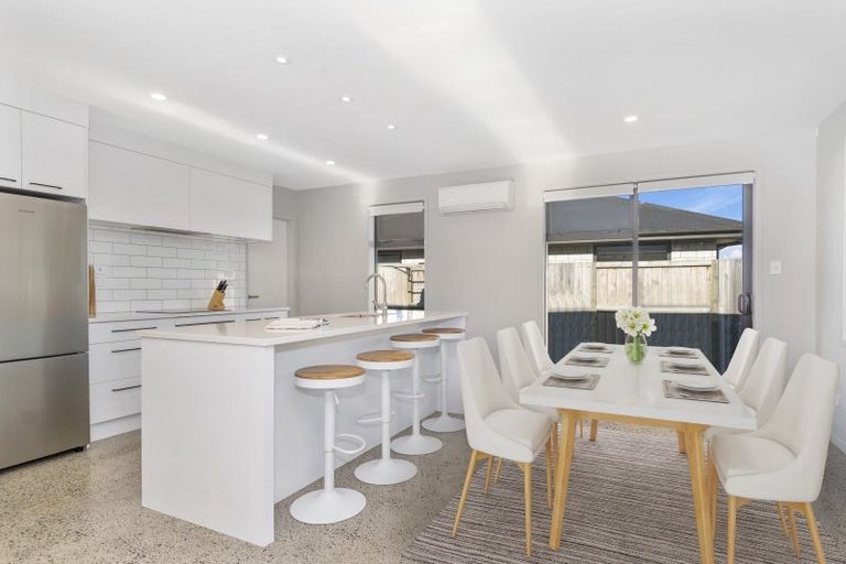 Photo of property in 32 Rotomanu Place, Pyes Pa, Tauranga, 3112