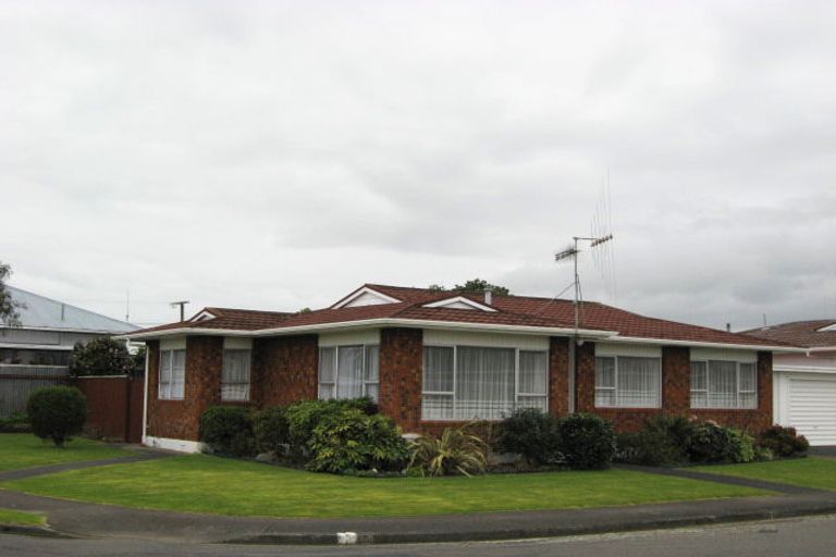 Photo of property in 2 Harrow Street, Levin, 5510