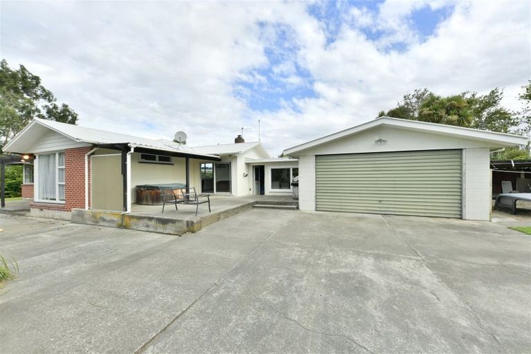 Photo of property in 903 Main North Road, Belfast, Christchurch, 8051