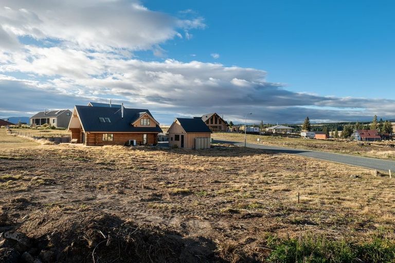 Photo of property in 35 Ohau Drive, Lake Ohau, Twizel, 9412