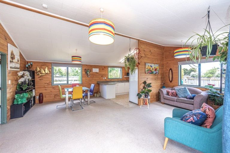 Photo of property in 70 Totara Street, Tawhero, Wanganui, 4501