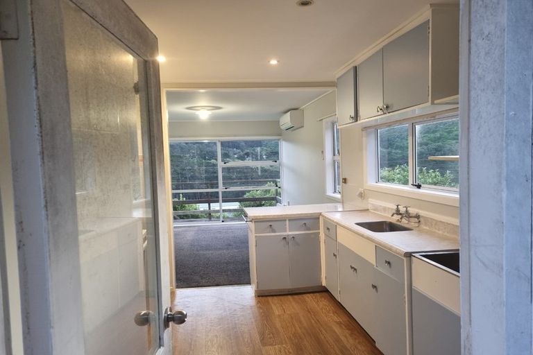 Photo of property in 43 Cheshire Street, Wilton, Wellington, 6012