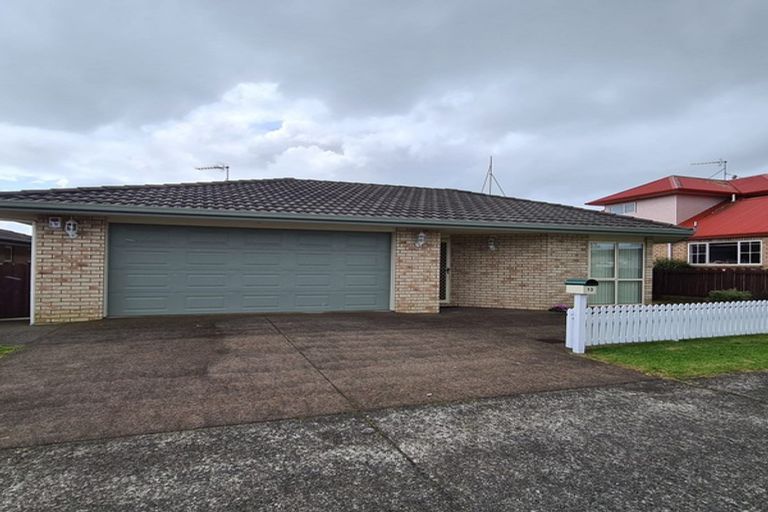 Photo of property in 13 Albert Street, Pukekohe, 2120