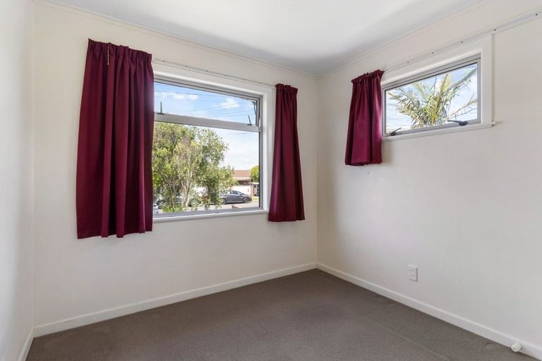 Photo of property in 88 Aberdeen Road, Campbells Bay, Auckland, 0620