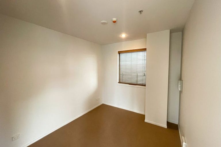 Photo of property in Bella Vista, 2d/84 Gunner Drive, Te Atatu Peninsula, Auckland, 0610