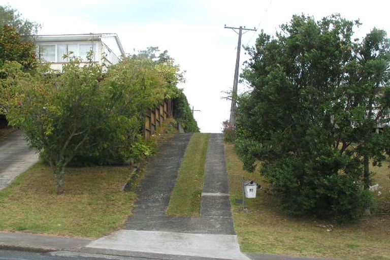 Photo of property in 41 Becroft Drive, Forrest Hill, Auckland, 0620