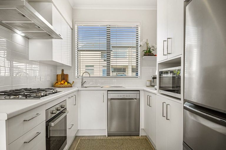 Photo of property in 52 Walter Merton Road, Hobsonville, Auckland, 0616