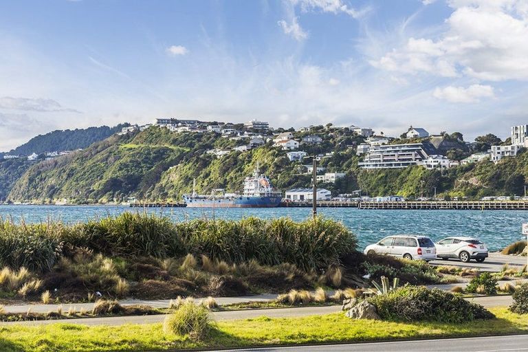 Photo of property in 2/163 Rongotai Road, Rongotai, Wellington, 6022