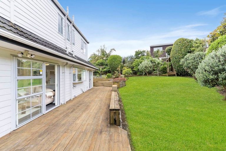 Photo of property in 13 Delisle Place, Windsor Park, Auckland, 0632