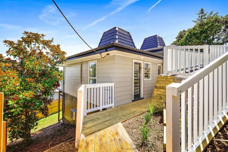 Photo of property in 147 Browns Bay Road, Browns Bay, Auckland, 0630