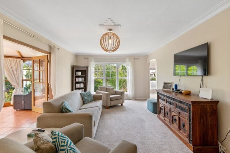 Photo of property in 23 Delaware Crescent, Russley, Christchurch, 8042