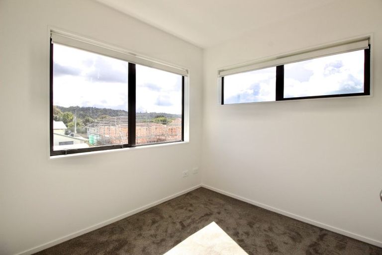 Photo of property in 111b Lancaster Road, Beach Haven, Auckland, 0626