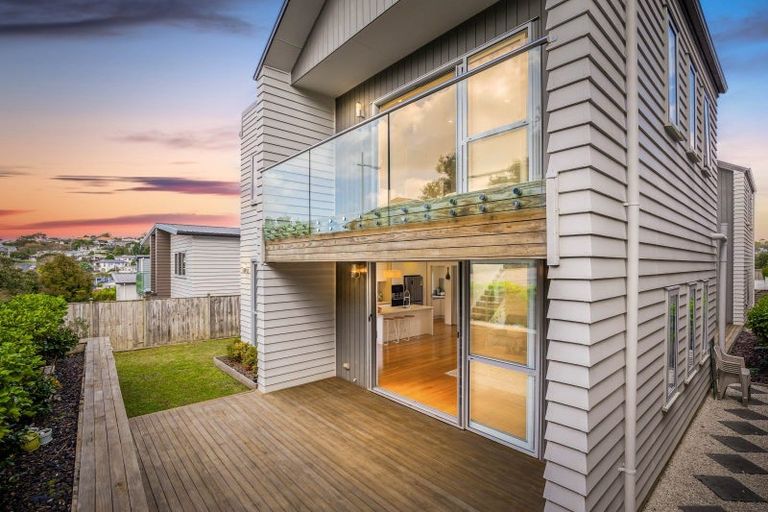 Photo of property in 4 Carex Way, Long Bay, Auckland, 0630