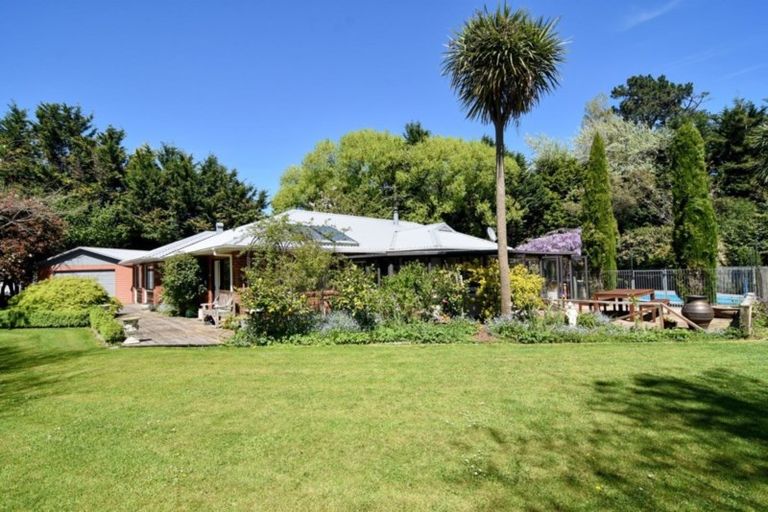 Photo of property in 135 Kent Street, Carterton, 5713