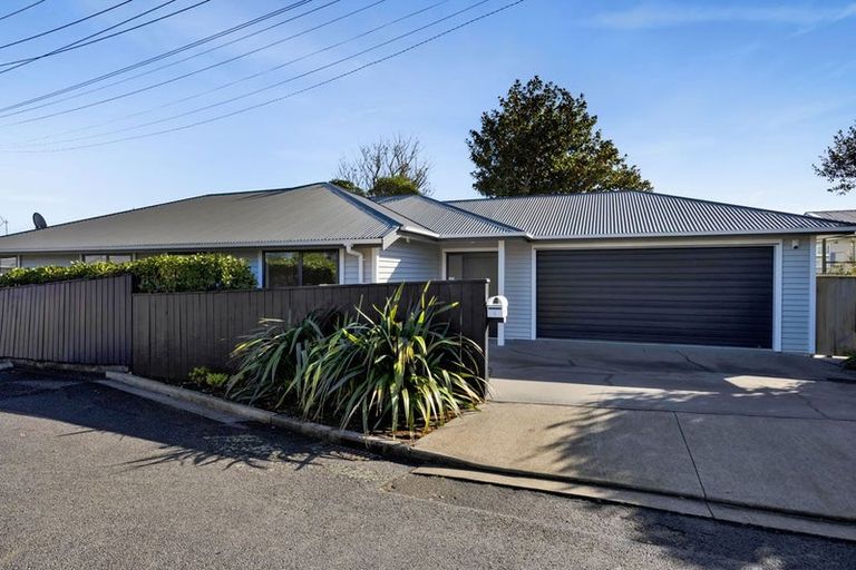 Photo of property in 4 Dale Street, Lower Vogeltown, New Plymouth, 4310