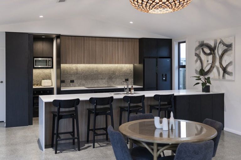 Photo of property in 3 Makakahi Street, Lytton West, 4071