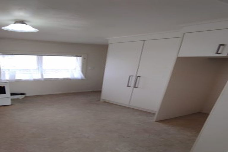 Photo of property in 1/37 Great South Road, Papakura, Takanini, 2110