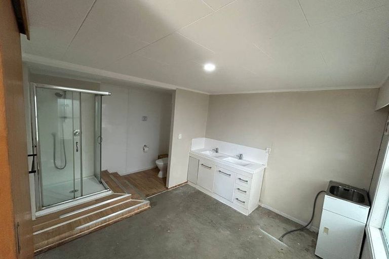 Photo of property in 1/419 Great South Road, Opaheke, Papakura, 2113