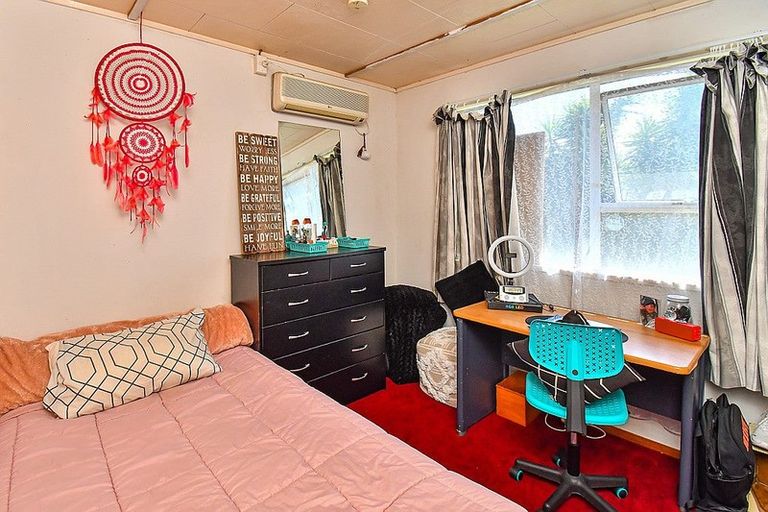 Photo of property in 50 Ferndown Avenue, Papatoetoe, Auckland, 2025