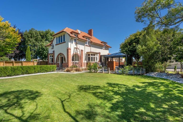 Photo of property in 62 Grange Street, Winton, 9720