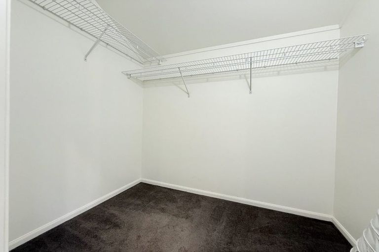 Photo of property in 60 Futuna Close, Karori, Wellington, 6012