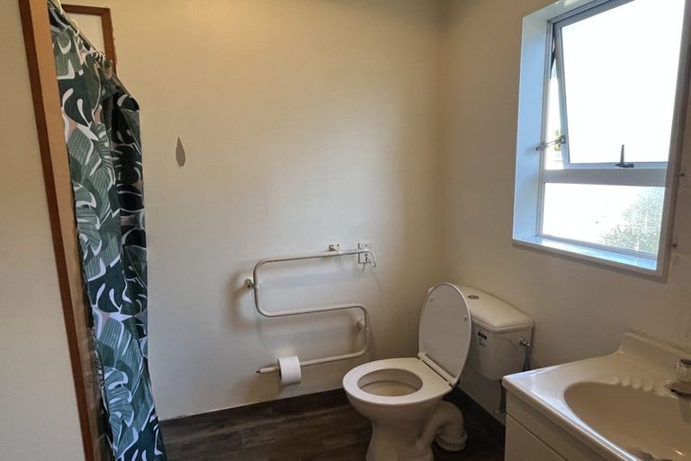 Photo of property in 5b Hughes Avenue, Hokowhitu, Palmerston North, 4410