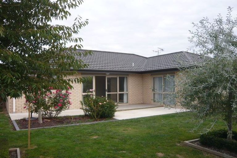 Photo of property in 129 Saint James Drive, Huntington, Hamilton, 3210