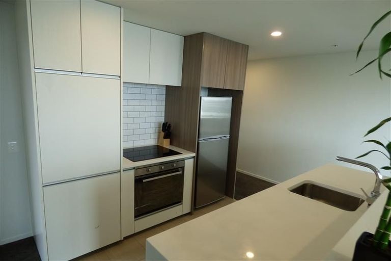 Photo of property in 1303/18 Saint Martins Lane, Grafton, Auckland, 1010