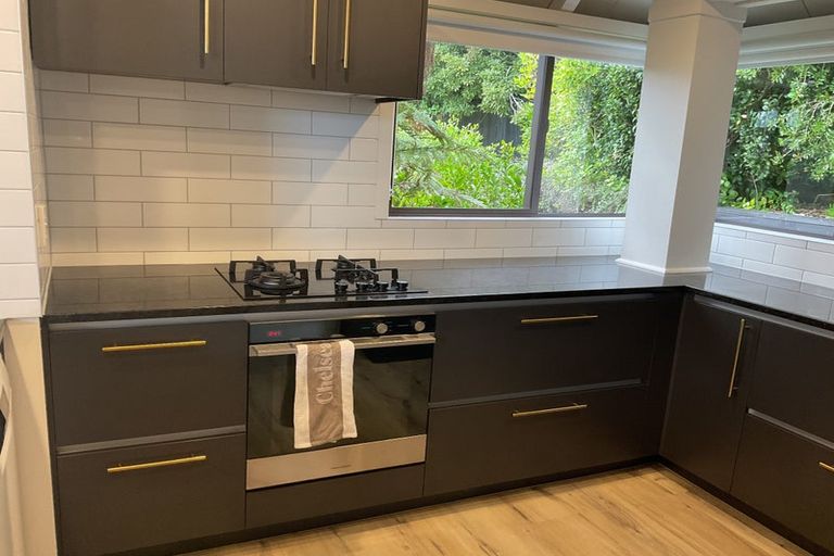 Photo of property in 120 Stanmore Bay Road, Stanmore Bay, Whangaparaoa, 0932