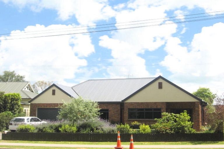 Photo of property in 24 Thornton Road, Cambridge, 3434