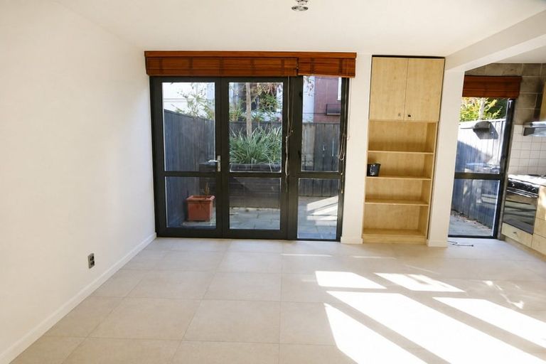 Photo of property in 6/868 Colombo Street, Christchurch Central, Christchurch, 8013
