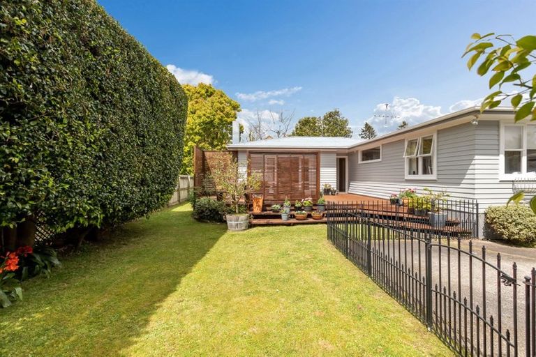 Photo of property in 1/12 Wolsley Avenue, Milford, Auckland, 0620