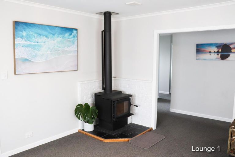 Photo of property in 107 Oreil Avenue, West Harbour, Auckland, 0618