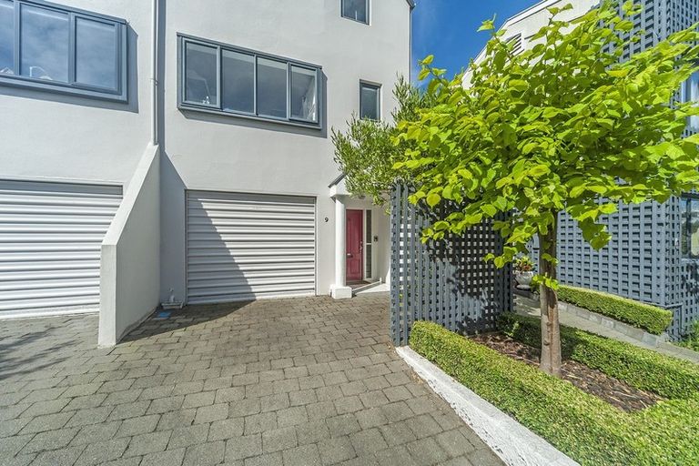 Photo of property in 9/14 Harriett Street, Thorndon, Wellington, 6011