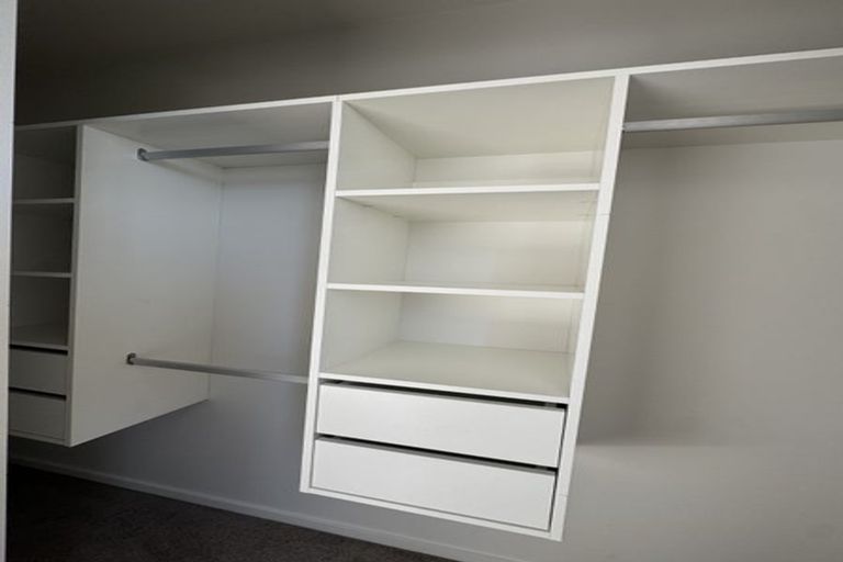 Photo of property in 11 Pipitea Place, Massey, Auckland, 0614