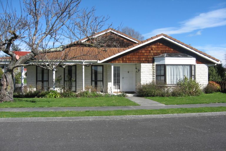 Photo of property in 7 Clara Anne Grove, Greytown, 5712