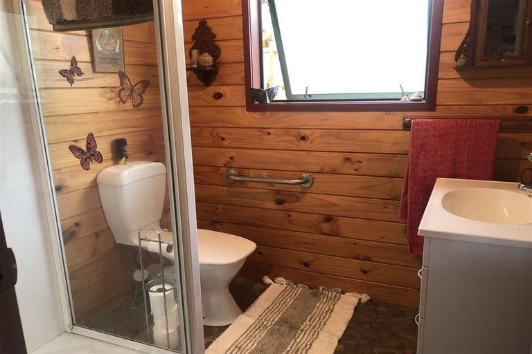 Photo of property in 6 Estaugh Close, Kauri, Kamo, 0185